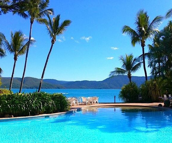 凝心聚力，再創輝煌---公司組織到溫泉假日酒店團建活動